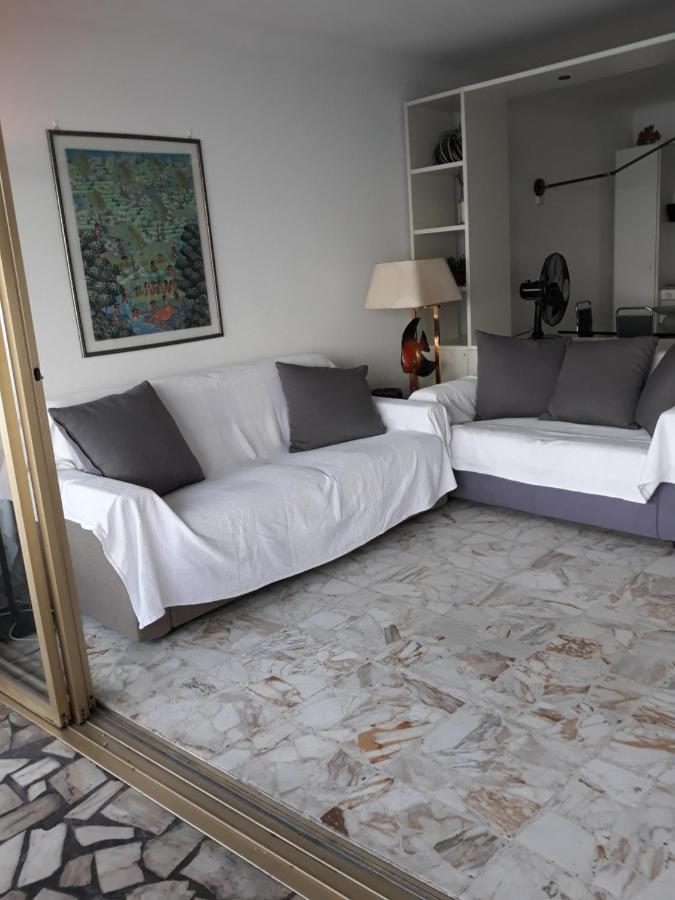 Flat Rossi Apartment ม็องตง ภายนอก รูปภาพ